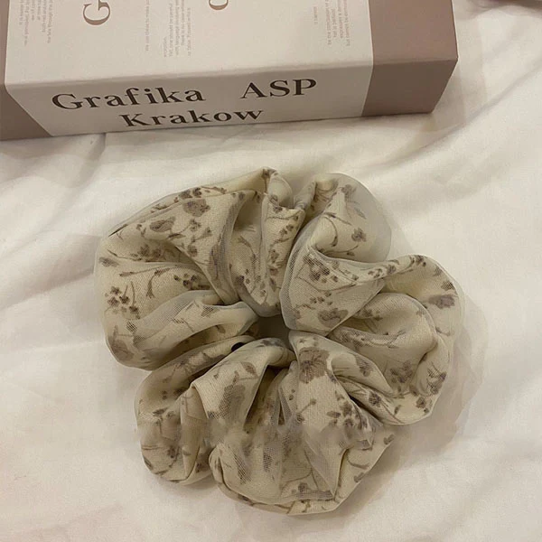 Bella Solid / Floral Print Scrunchie - Image 6