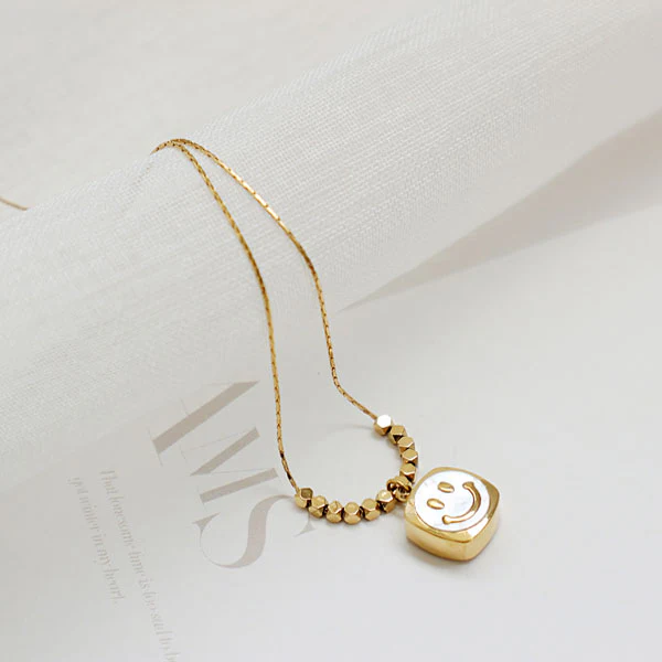 Callie Smiley Pearl Pendant Gold Necklace - Image 2