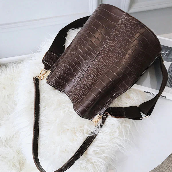 Christine Lux Bucket Bag - Image 4