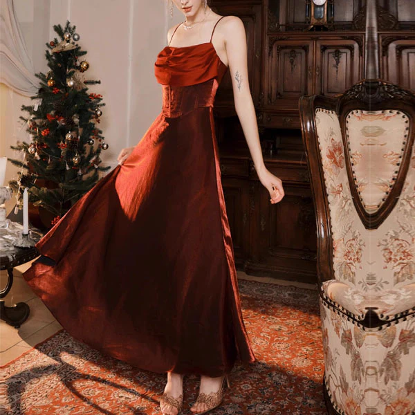 Claudine Elegant Scarlet Evening Dress with Detachable Sleeves - Image 5