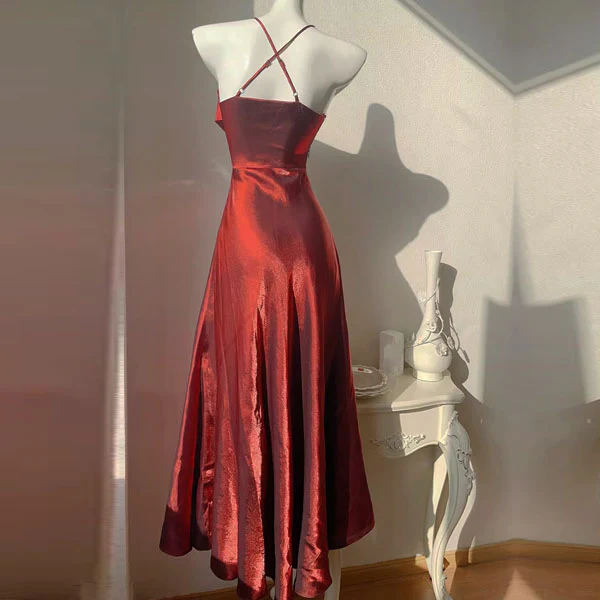 Claudine Elegant Scarlet Evening Dress with Detachable Sleeves - Image 9