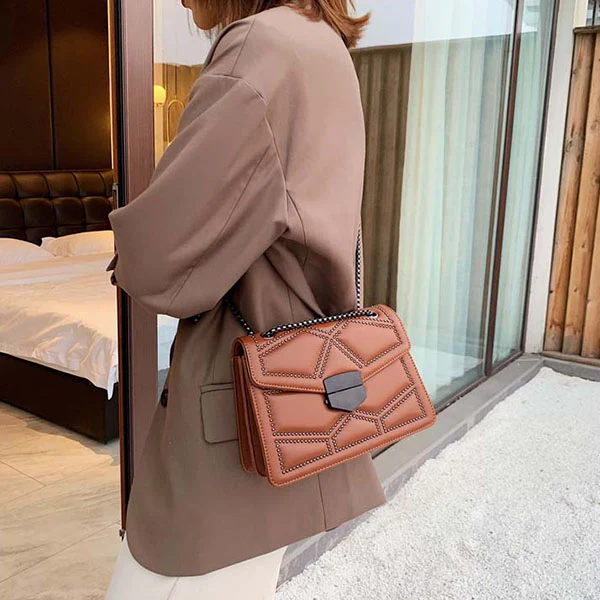 Amanda Chain Strap Handbag - Image 18