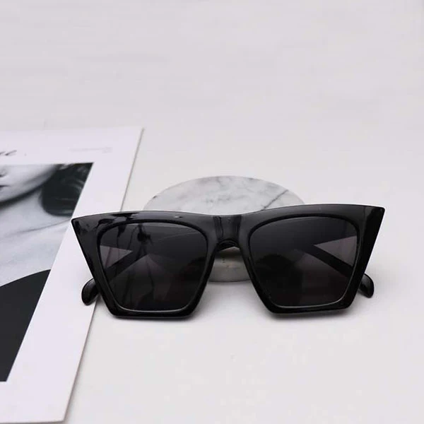 Joanne Retro Stylish Sunglasses - Image 4