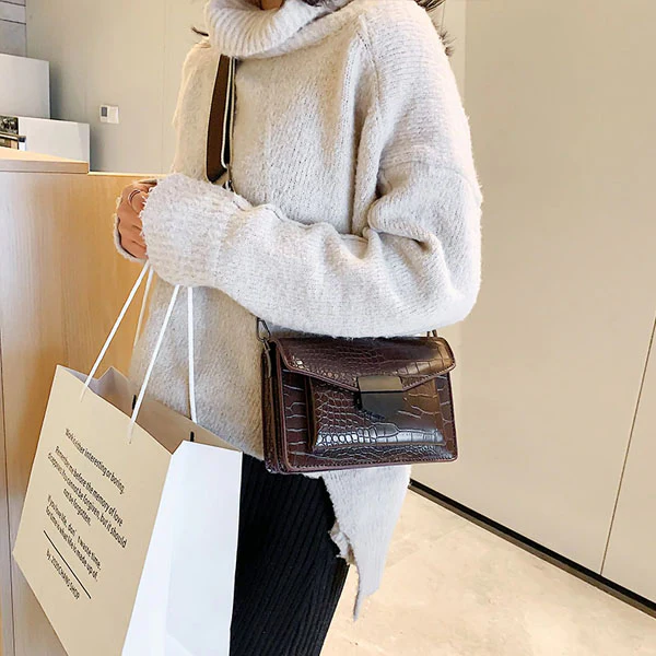 Elize Lux Handbag - Image 12