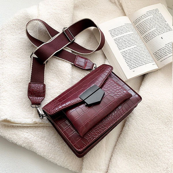 Elize Lux Handbag - Image 18