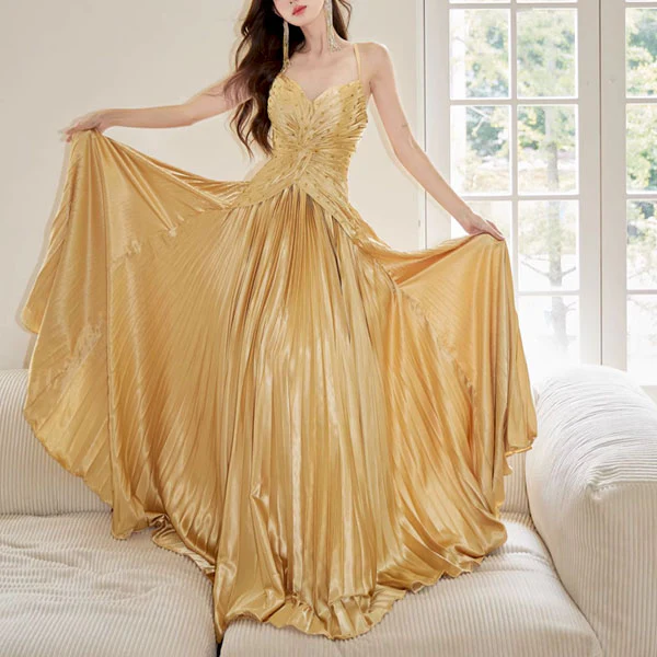 Elowen Golden Goddess Pleated Evening Dress - Image 4
