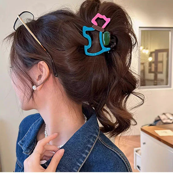 Hailey Doggie Hair Clip - Image 3