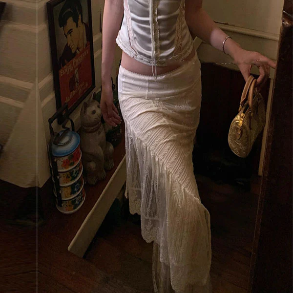 Isolde Ethereal Floral Lace Mermaid Skirt - Image 7