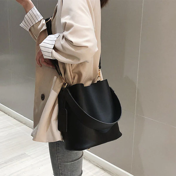 Janise Bucket Tote Bag - Image 6