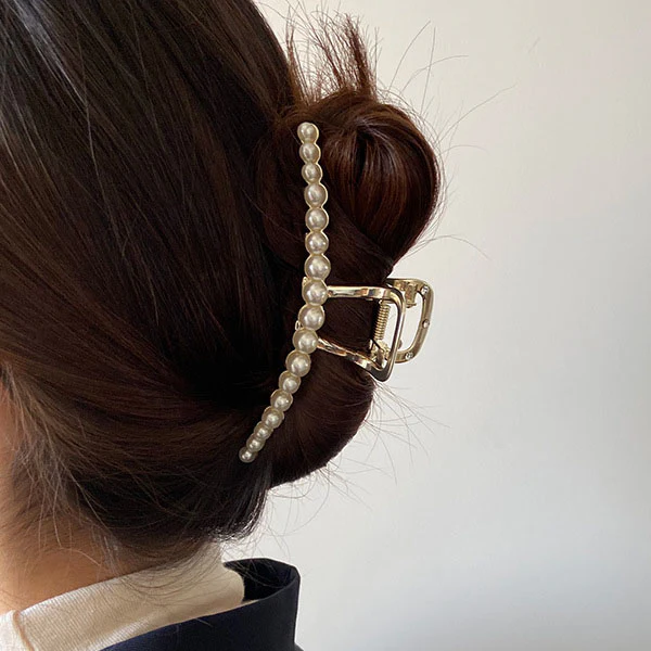 Jolene Gold Pearl Hair Clip - Image 2