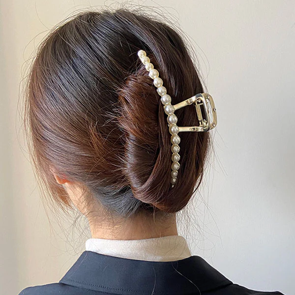 Jolene Gold Pearl Hair Clip - Image 4