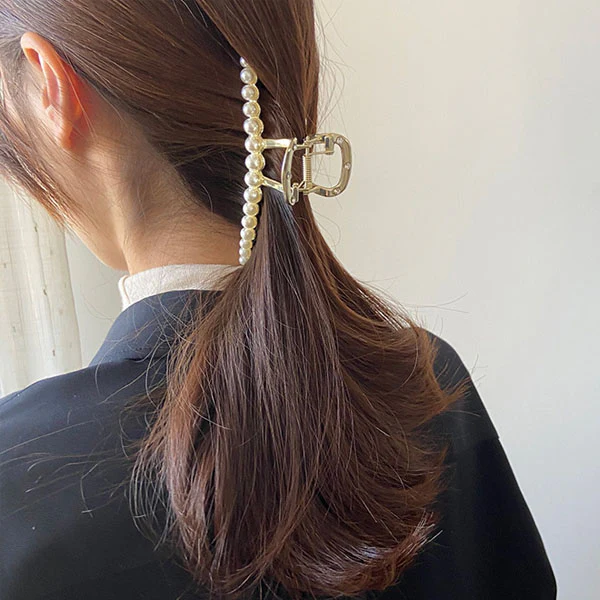Jolene Gold Pearl Hair Clip - Image 5