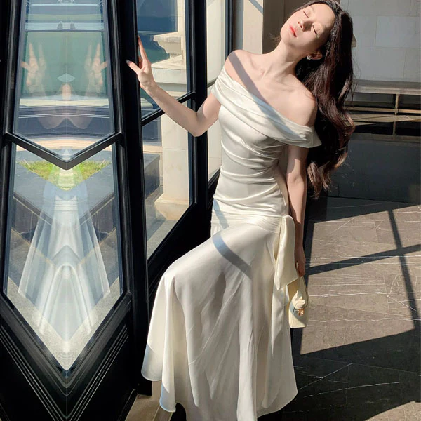 Kerri Elegant Off-Shoulder Mermaid Dress - Image 5