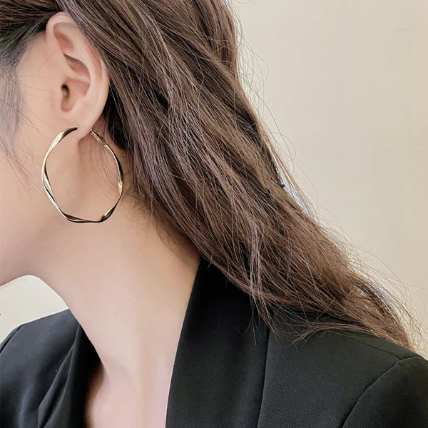 Kimmy Hoop Earrings - Image 3