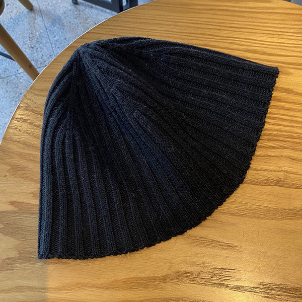 Kiri Bucket Knit Beanie - Image 10