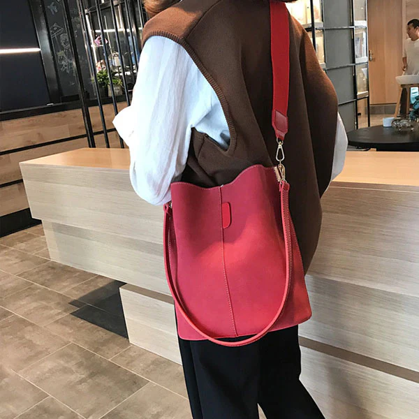 Kristy Chic Bucket Bag - Image 13