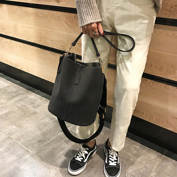 Kristy Chic Bucket Bag - Image 7