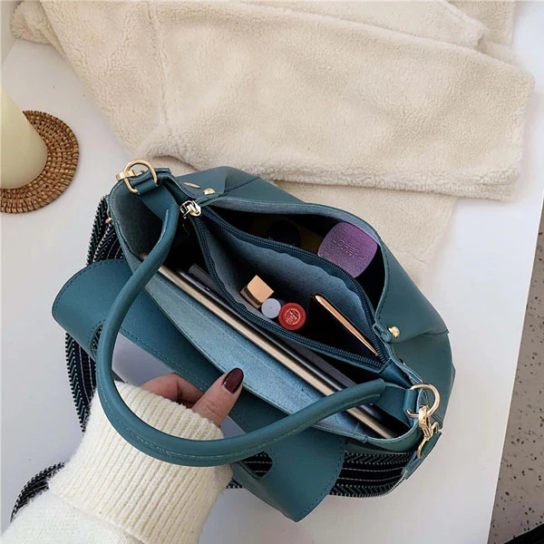 Luna Classic Messanger Tote Bag - Image 10