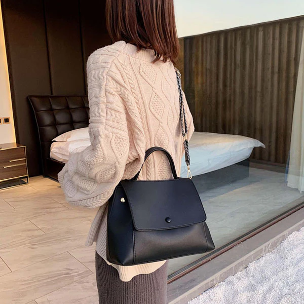 Luna Classic Messanger Tote Bag - Image 17