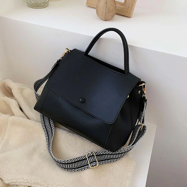 Luna Classic Messanger Tote Bag - Image 18