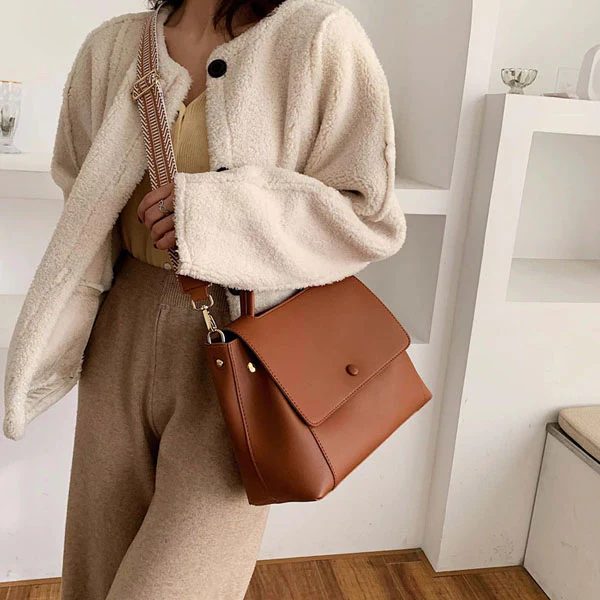 Luna Classic Messanger Tote Bag - Image 19