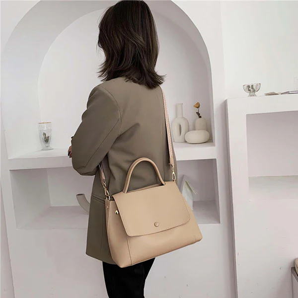Luna Classic Messanger Tote Bag - Image 3