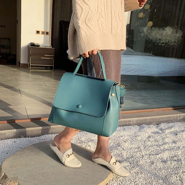 Luna Classic Messanger Tote Bag - Image 5