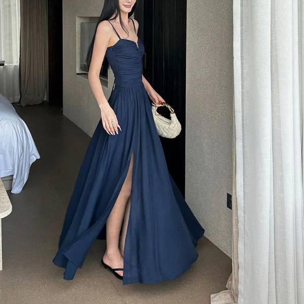 Lyra Elegant Backless Navy Maxi Dress - Image 3