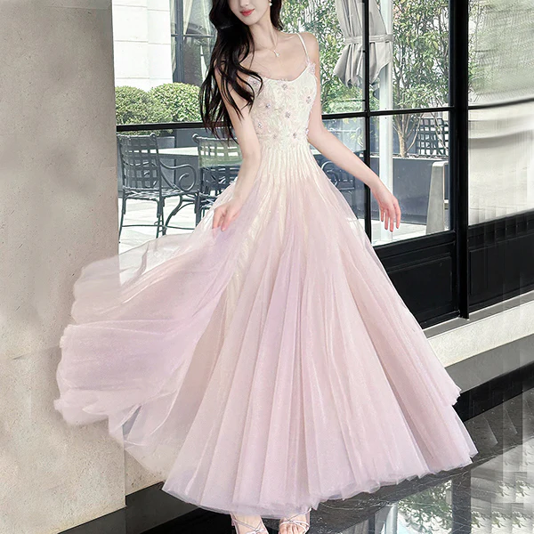 Lyra Romantic Lace Embellishment Tulle Evening Dress - Image 2