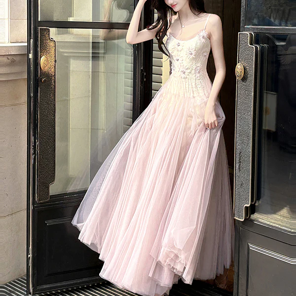 Lyra Romantic Lace Embellishment Tulle Evening Dress - Image 4