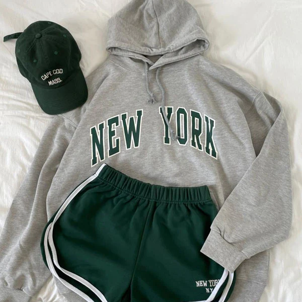 Maya New York Oversize Sweater Hoodie - Image 5
