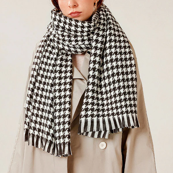 Michelle Houndstooth Fringe Scarf