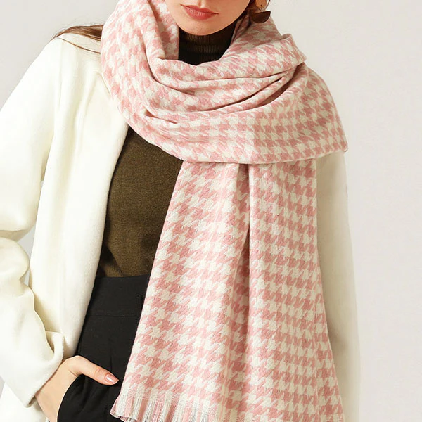 Michelle Houndstooth Fringe Scarf - Image 5