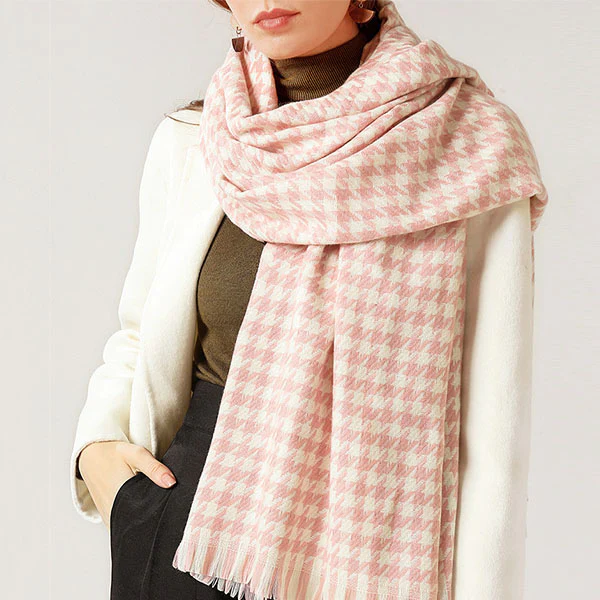 Michelle Houndstooth Fringe Scarf - Image 6