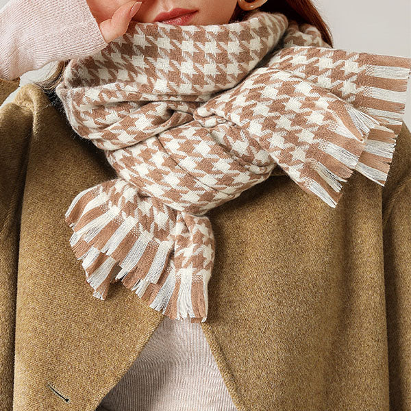 Michelle Houndstooth Fringe Scarf - Image 9