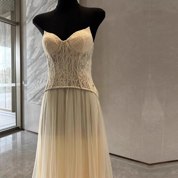 Natalie Romantic Lace Floral Corset Tulle Evening Dress - Image 14