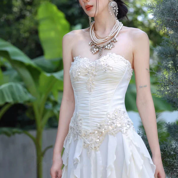 Rosa Ethereal Lace Corset Ruffle Party Dress - Image 5