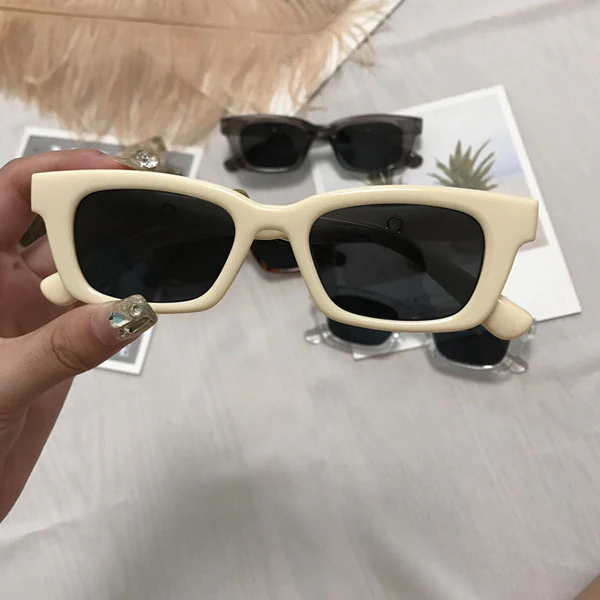 Sammi Rectangle Vintage Sunglasses - Image 13