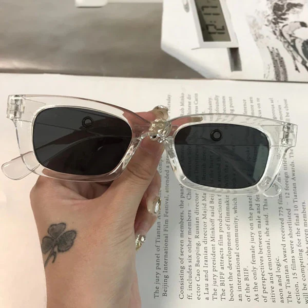 Sammi Rectangle Vintage Sunglasses - Image 3