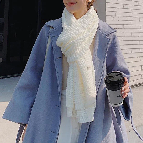 Sandy Chunky Knit Scarf - Image 8