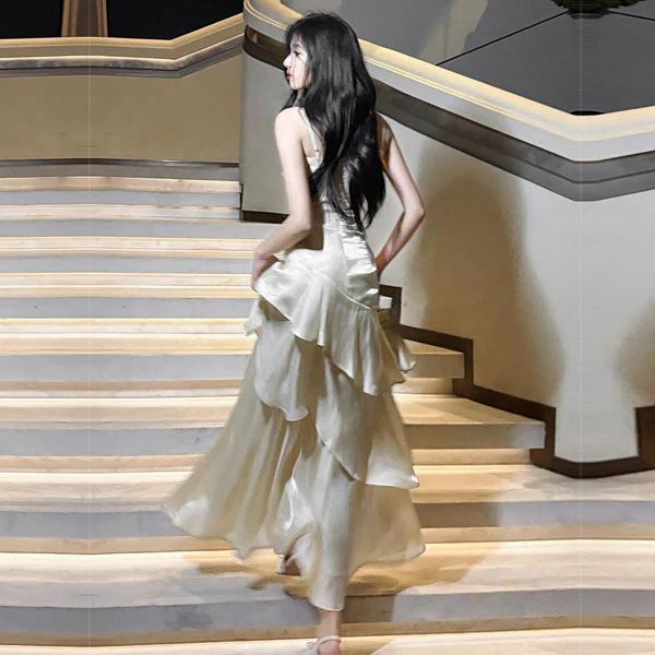 Serena Celestial Contrast Tiered Ruffles Maxi Dress - Image 2