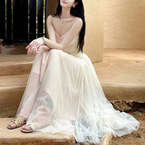 Venetia Romantic Ivory Lace Dress - Image 8