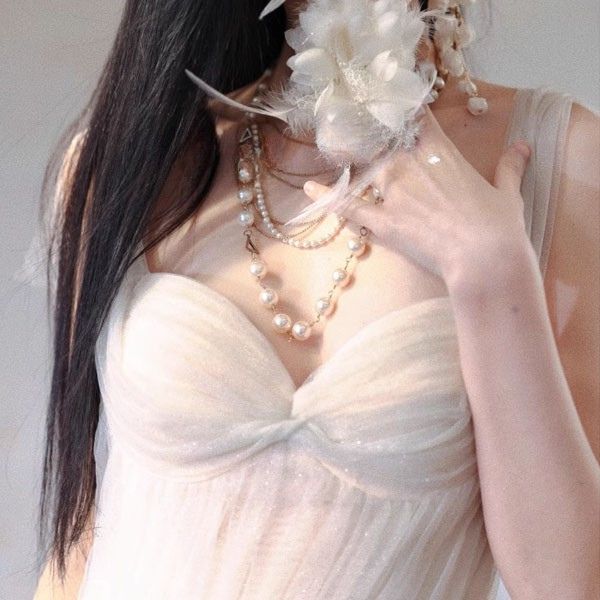 Victoria Ethereal Romantic Layered Tulle Evening Dress - Image 5