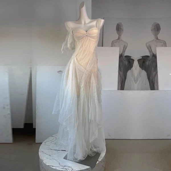Victoria Ethereal Romantic Layered Tulle Evening Dress - Image 7